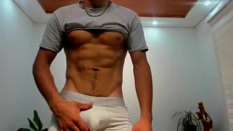 LIAM- noah online show from November 19, 2:05 pm