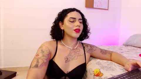 noahmonroe_11 online show from October 25, 11:38 pm