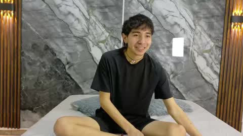   online show from May 27, 11:07 am