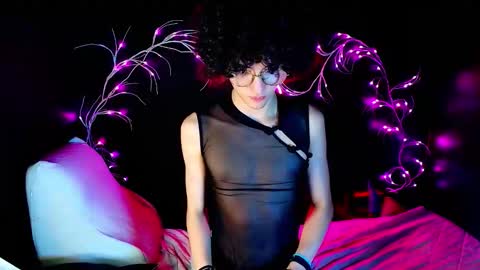 Noah Xtar online show from October 26, 2:23 am