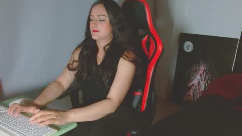 Noamartin online show from March 26, 2:17 am