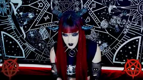 caroline online show from January 25, 7:06 am