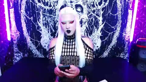 caroline online show from May 20, 12:07 am