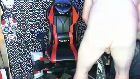 Snapshot of nodak808 chatting on October 3, 9:28 am Jonny Coxman online show from October 3, 9:28 am