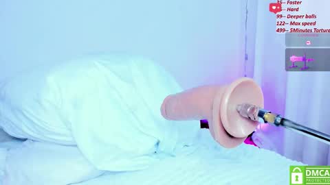 NhAndrea online show from March 3, 7:32 pm