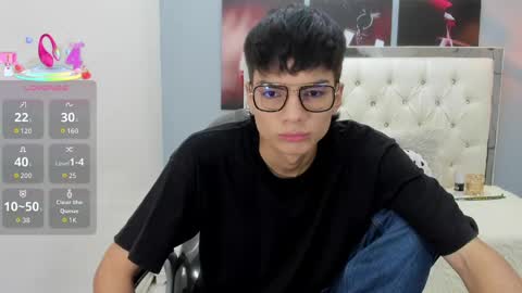 Noha Scott online show from April 15, 10:54 pm