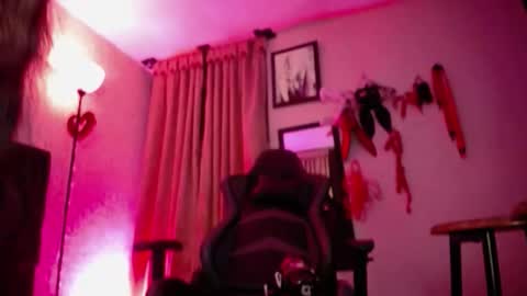 noise_lux online show from February 28, 12:09 pm