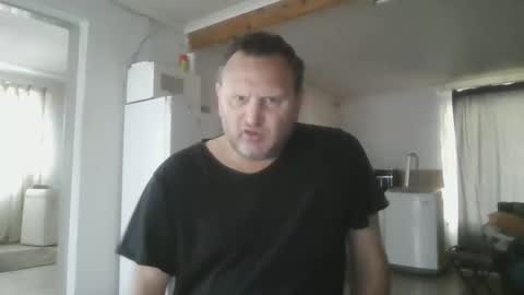 Snapshot of nollie244 chatting on October 26, 5:08 am Nollie online show from October 26, 5:08 am