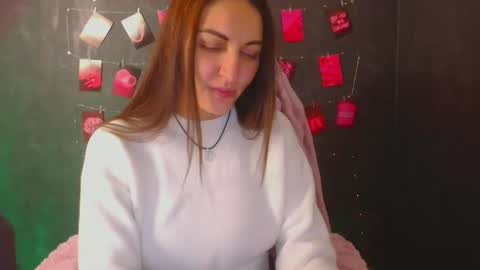 Nora online show from October 25, 10:54 pm