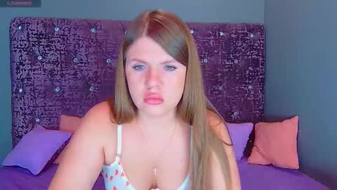 Nora online show from February 17, 1:36 am