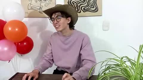 Norehg online show from November 4, 12:56 am