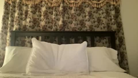 noscandal online show from January 15, 4:54 am