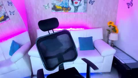 nova online show from February 3, 5:16 am