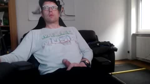 nursefan online show from December 14, 9:48 am