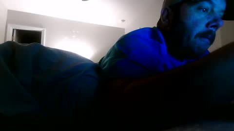 nuttincowboy727272 online show from February 3, 12:40 am