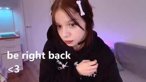 nya_babe online show from October 31, 5:24 pm