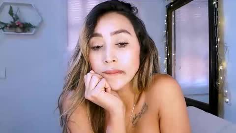 Nycole online show from October 7, 6:37 pm