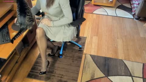 Snapshot of nylon_mistress chatting on December 29, 5:54 pm Miss Nylon online show from December 29, 5:54 pm