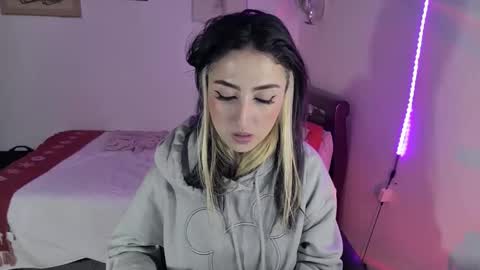 Frida online show from December 4, 9:56 am