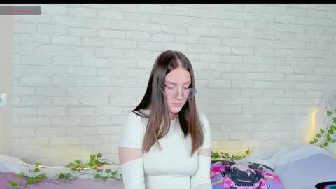 Kat online show from November 22, 7:23 pm