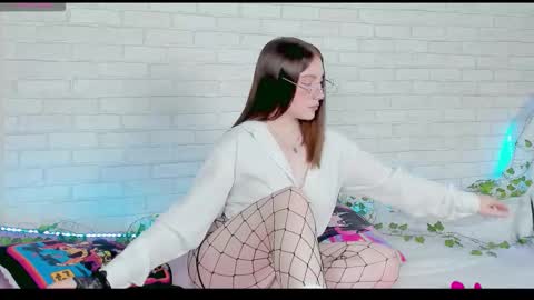 Snapshot of nymphalean chatting on October 8, 6:36 pm Kat online show from October 8, 6:36 pm