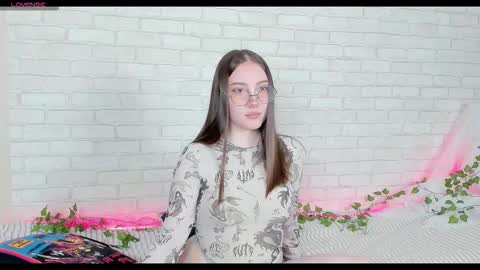 Kat online show from February 10, 5:49 pm