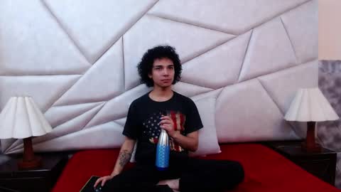 nyx_and_arian online show from April 26, 1:58 am