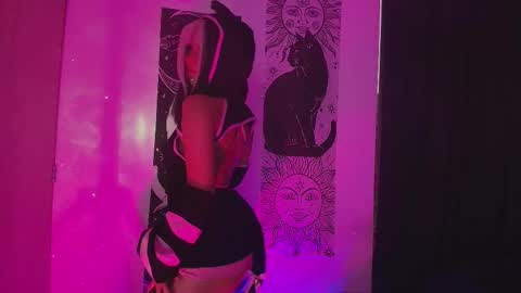 nyx murtualer online show from March 18, 11:21 pm