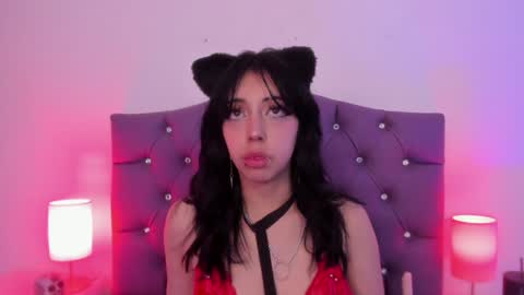   online show from February 6, 9:43 am