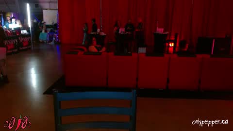 Snapshot of o0pepper0o chatting on October 18, 10:47 pm Pepper online show from October 18, 10:47 pm