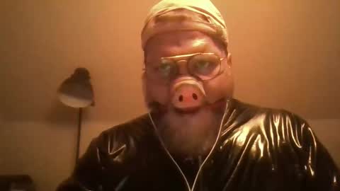 obesepervpiggy89 online show from May 24, 1:35 am