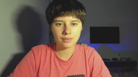 Evie online show from December 20, 2:35 pm