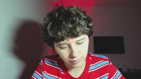 Evie online show from February 2, 12:01 pm