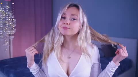 Alice online show from April 8, 8:12 pm