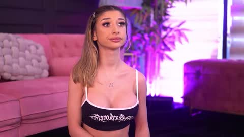 Odette online show from February 19, 7:07 am