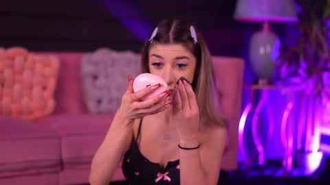 Odette online show from March 17, 4:06 am