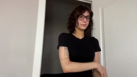 Thea online show from April 19, 4:46 am