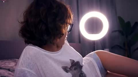 Thea online show from November 2, 6:30 pm