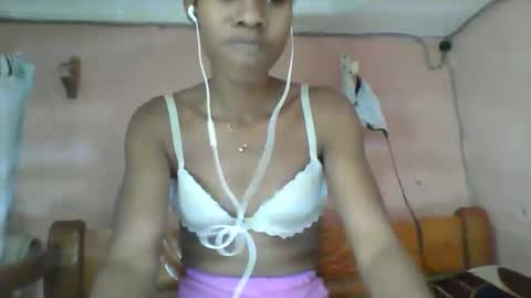 odricaflirt98 online show from May 5, 1:23 am