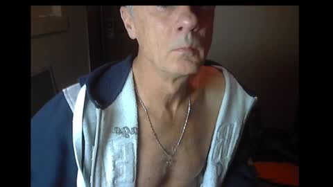 Officer online show from October 26, 1:06 am