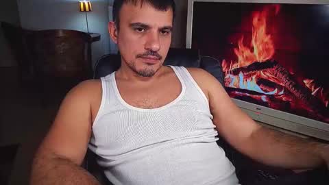 officeman7 online show from February 11, 4:56 pm