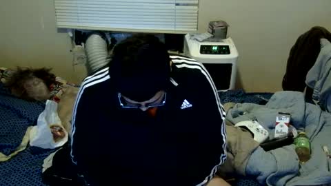 Snapshot of oflores77 chatting on September 24, 11:28 am oscar flores online show from September 24, 11:28 am