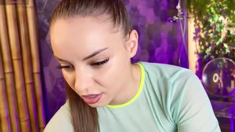 Monica online show from October 9, 4:23 pm