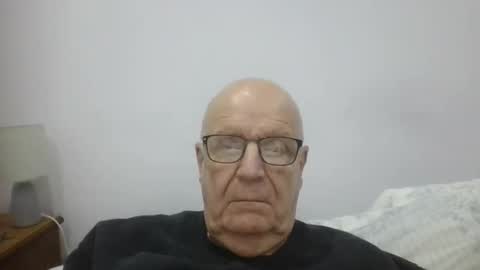 oggi95 online show from December 1, 8:00 pm