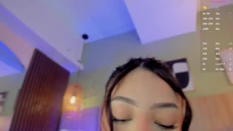 Holly online show from March 25, 11:28 am