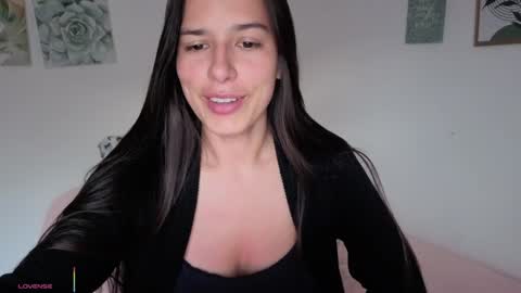 ohanna_ online show from March 14, 10:36 pm