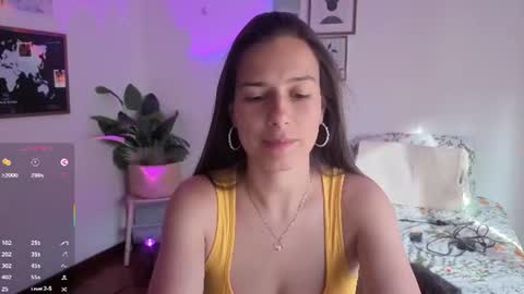 ohanna_ online show from July 21, 9:50 pm