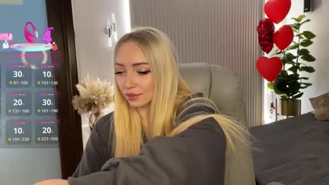 Emma online show from March 6, 2:32 am