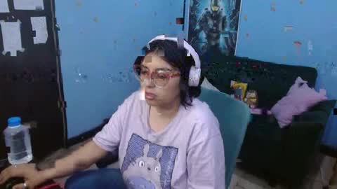 ohmysqueak online show from July 8, 1:31 am