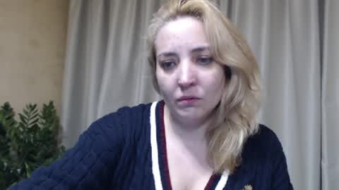 Mari online show from April 4, 3:30 pm